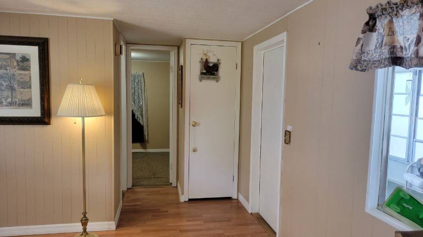 65 Juniper Drive East a Dundee, FL Mobile or Manufactured Home for Sale